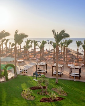 Private beach, sun loungers, beach umbrellas, beach towels