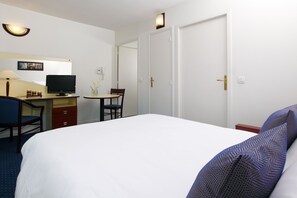 Monolocale | Una scrivania, ferro/asse da stiro, Wi-Fi gratuito, lenzuola