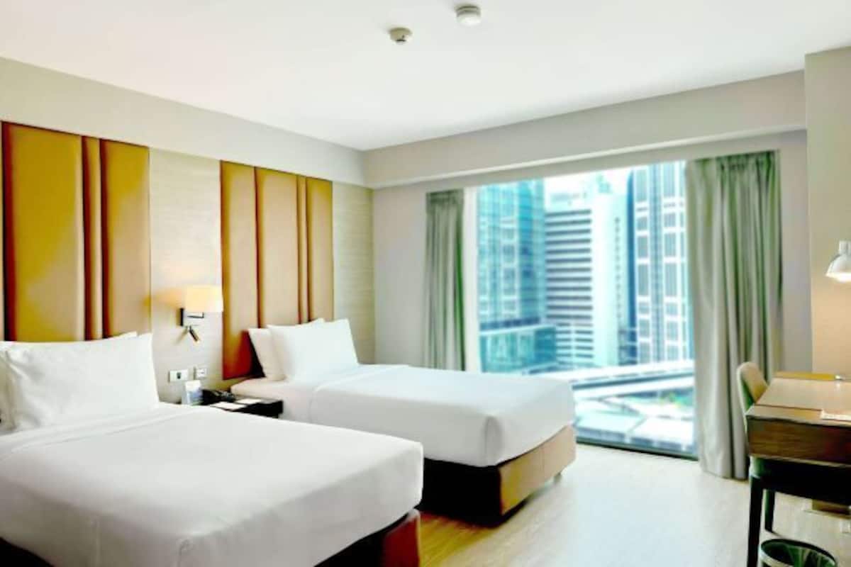 Minibar, in-room safe, desk, soundproofing