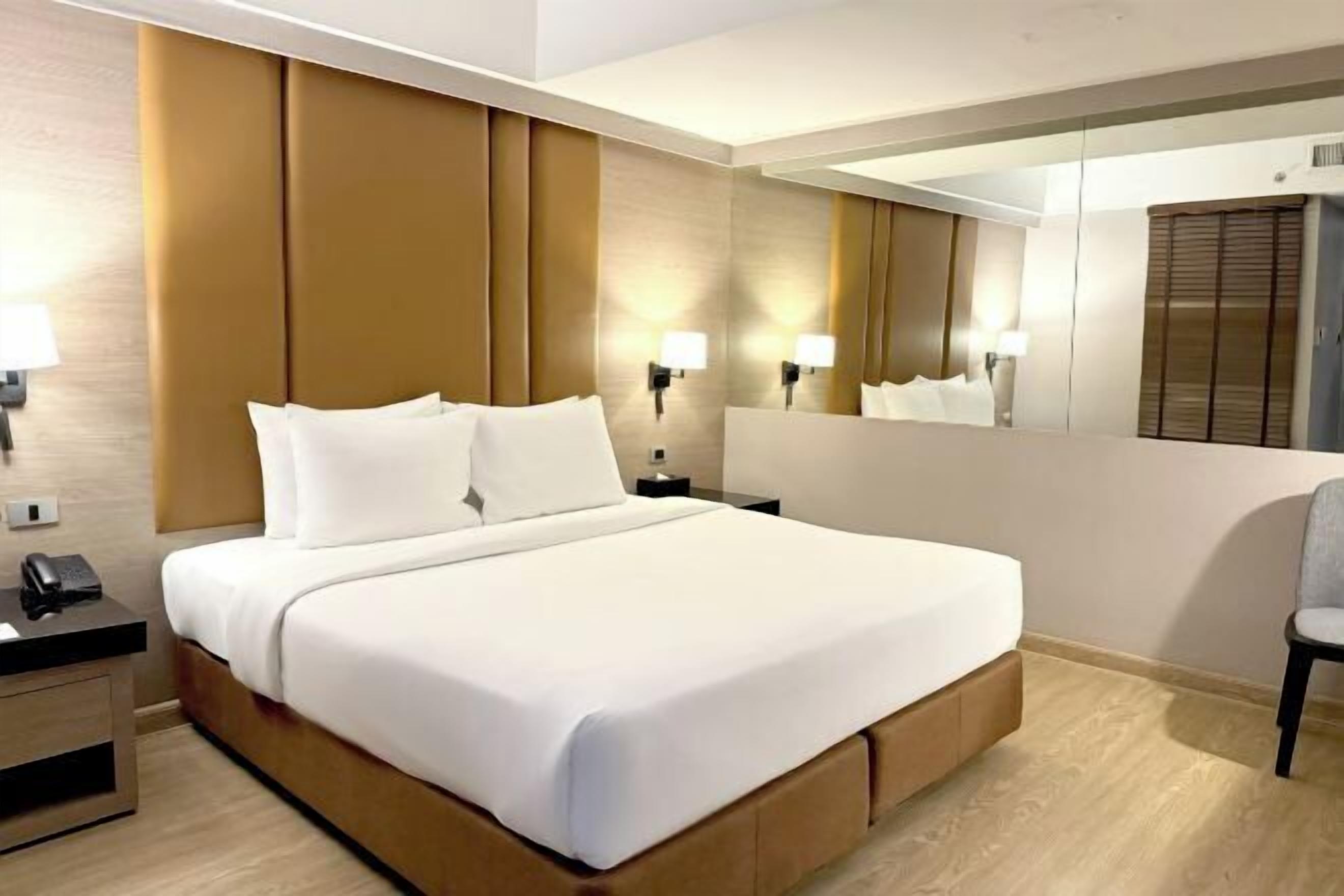 Minibar, in-room safe, desk, soundproofing