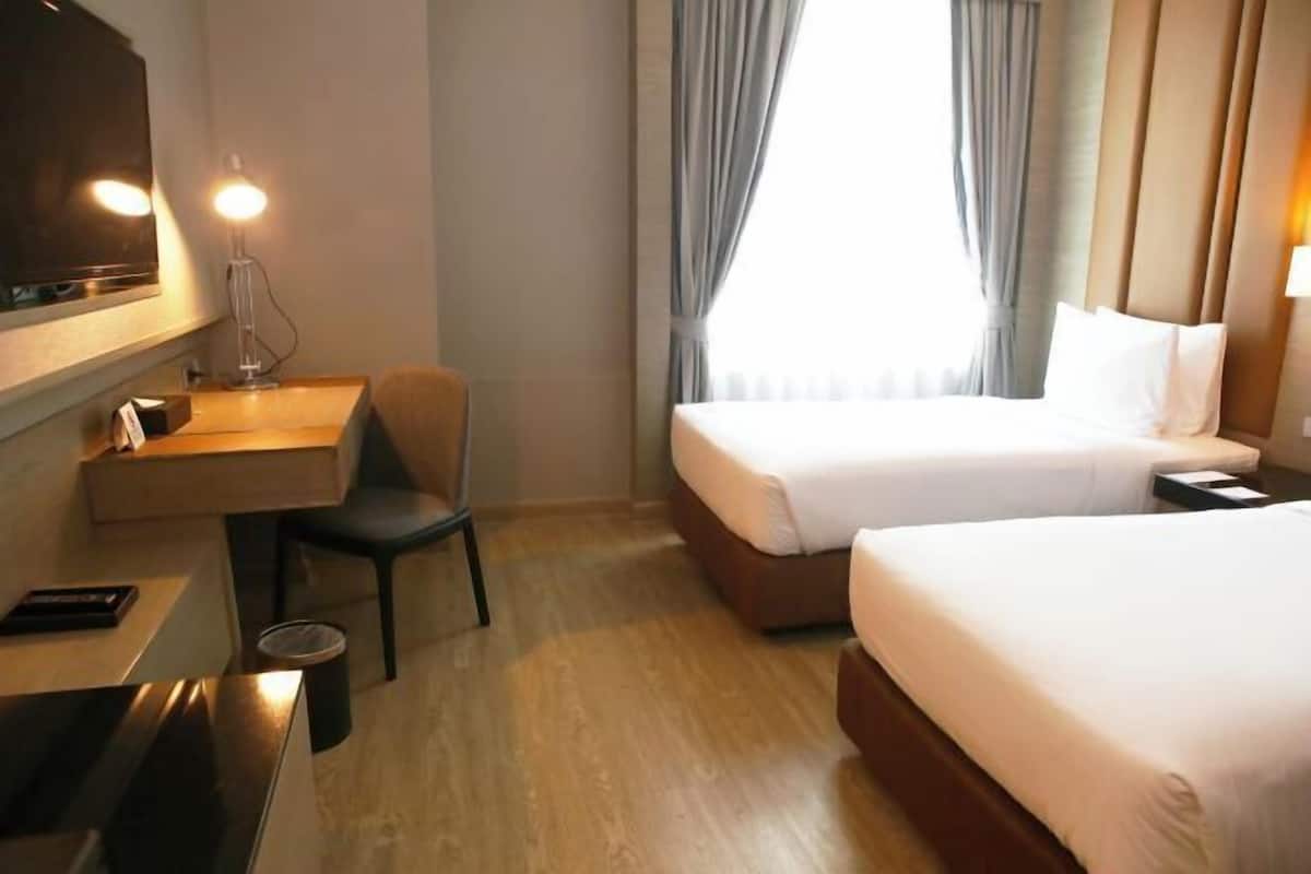 Minibar, in-room safe, desk, soundproofing