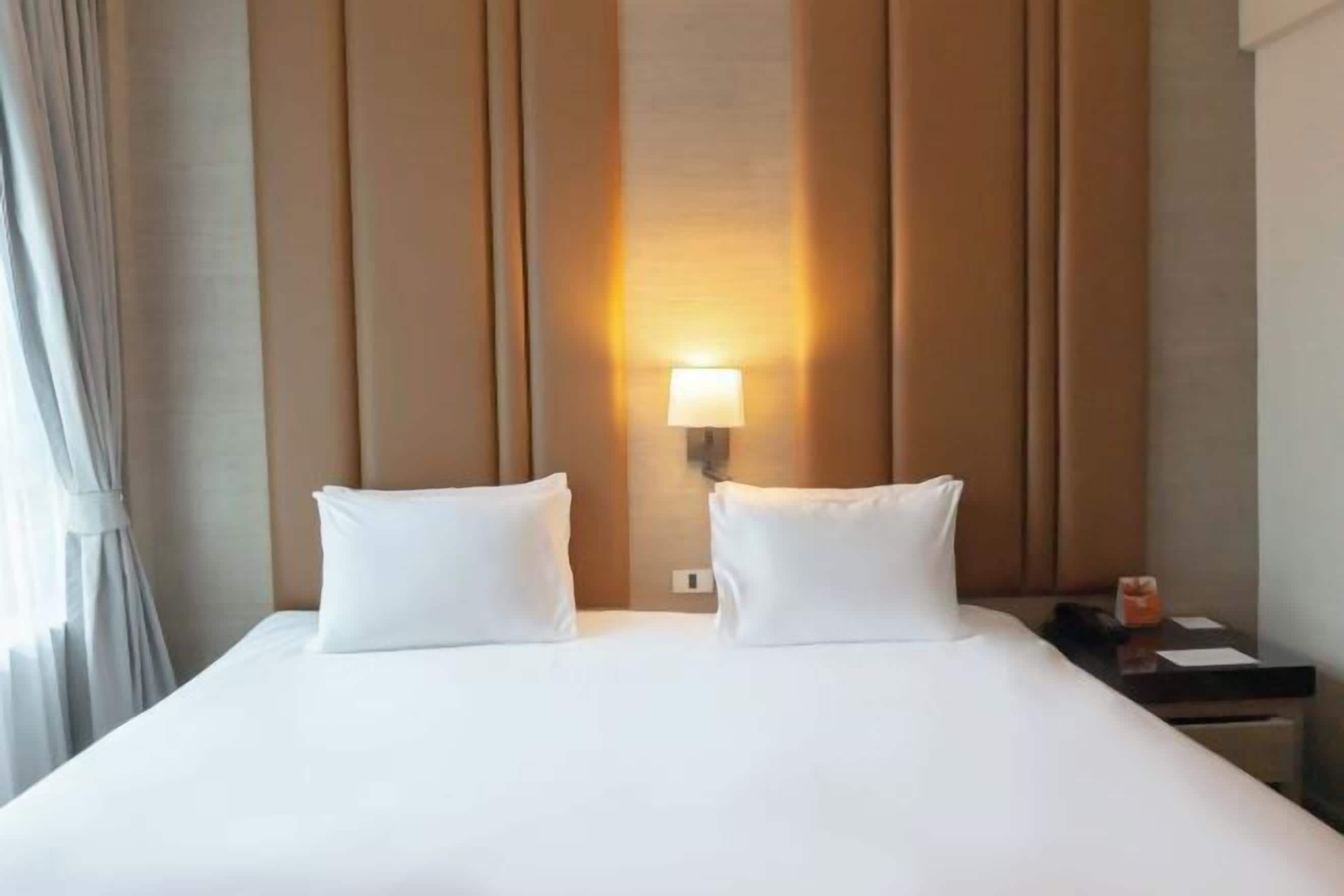 Minibar, in-room safe, desk, soundproofing