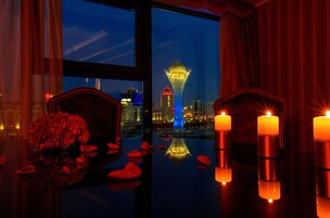 Senior-Suite | Minibar, Zimmersafe, Schreibtisch, Verdunkelungsvorhänge