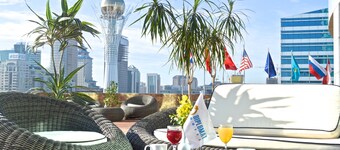 Diplomat Hotel & Business Center