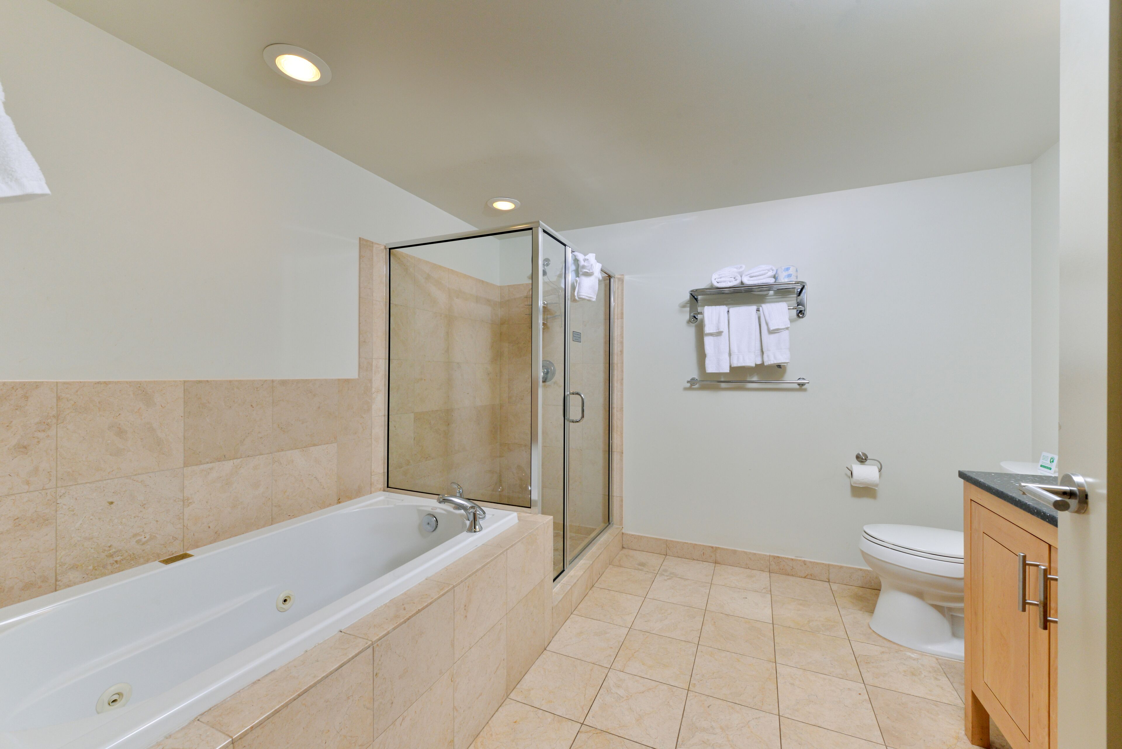 free toiletries, towels