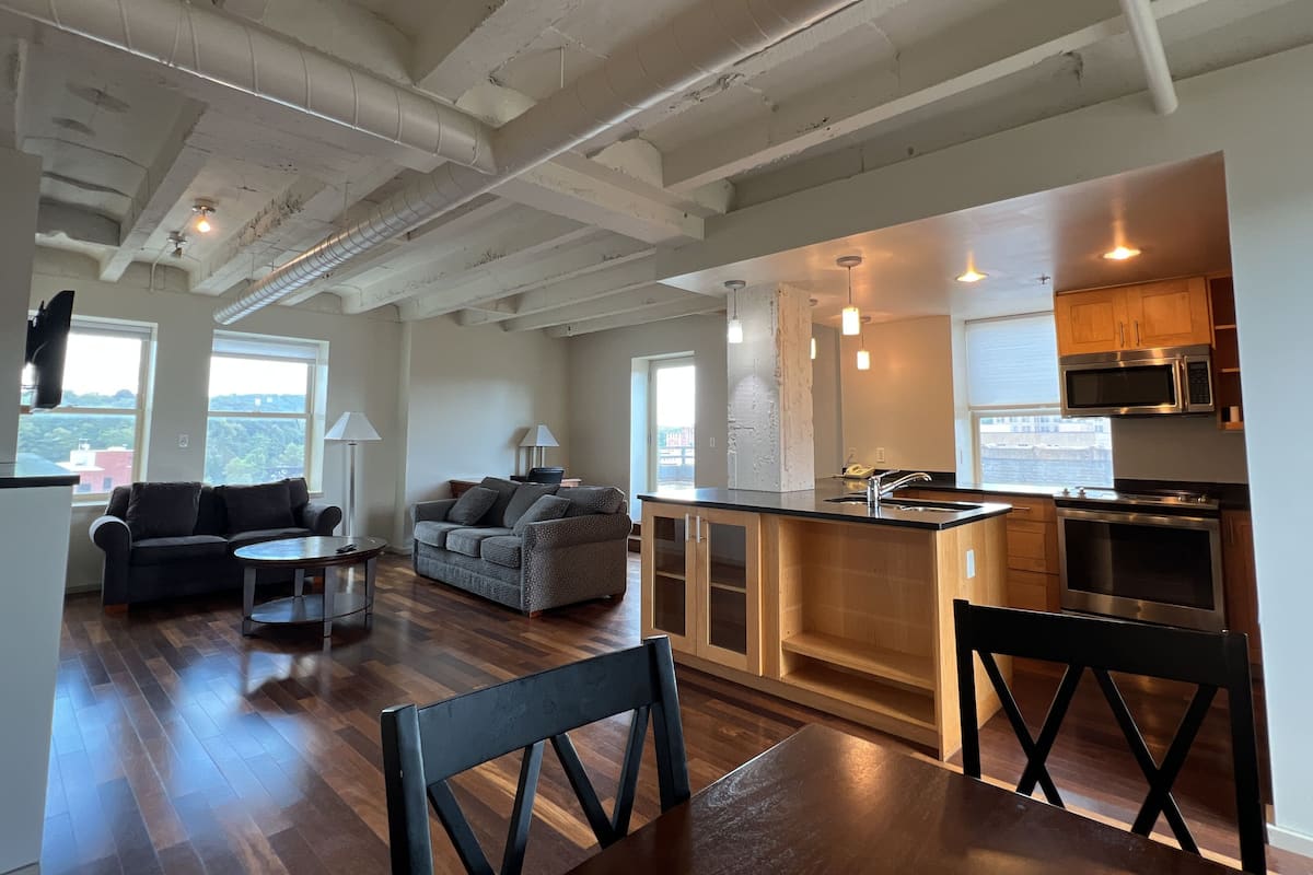 Queen Suite with Balcony | Premium bedding, in-room safe, iron/ironing board, free WiFi