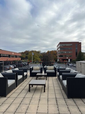 Terrace/patio - Grand Eastonian Hotel & Suites (Easton)