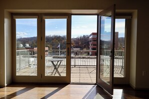 The Flat  | Terrace/patio - Grand Eastonian Hotel & Suites (Easton)