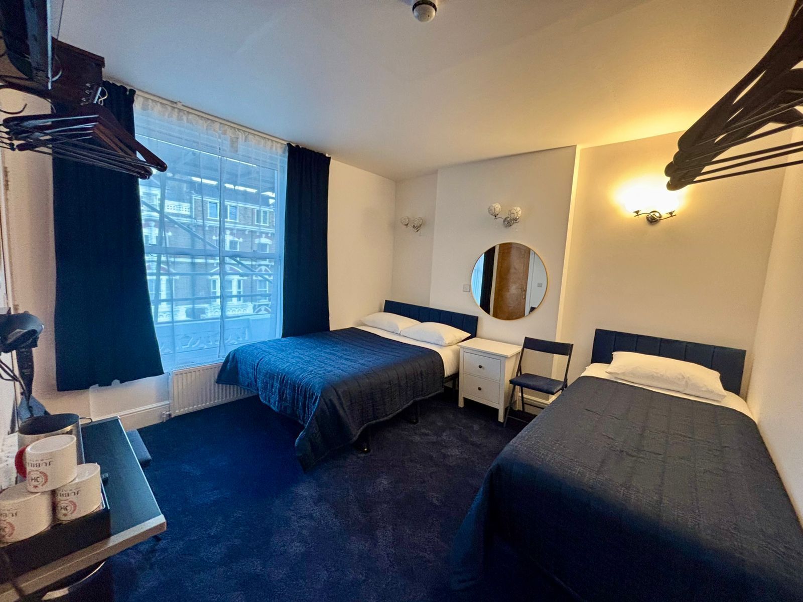 Triple Room | Iron/ironing board, WiFi, bed sheets