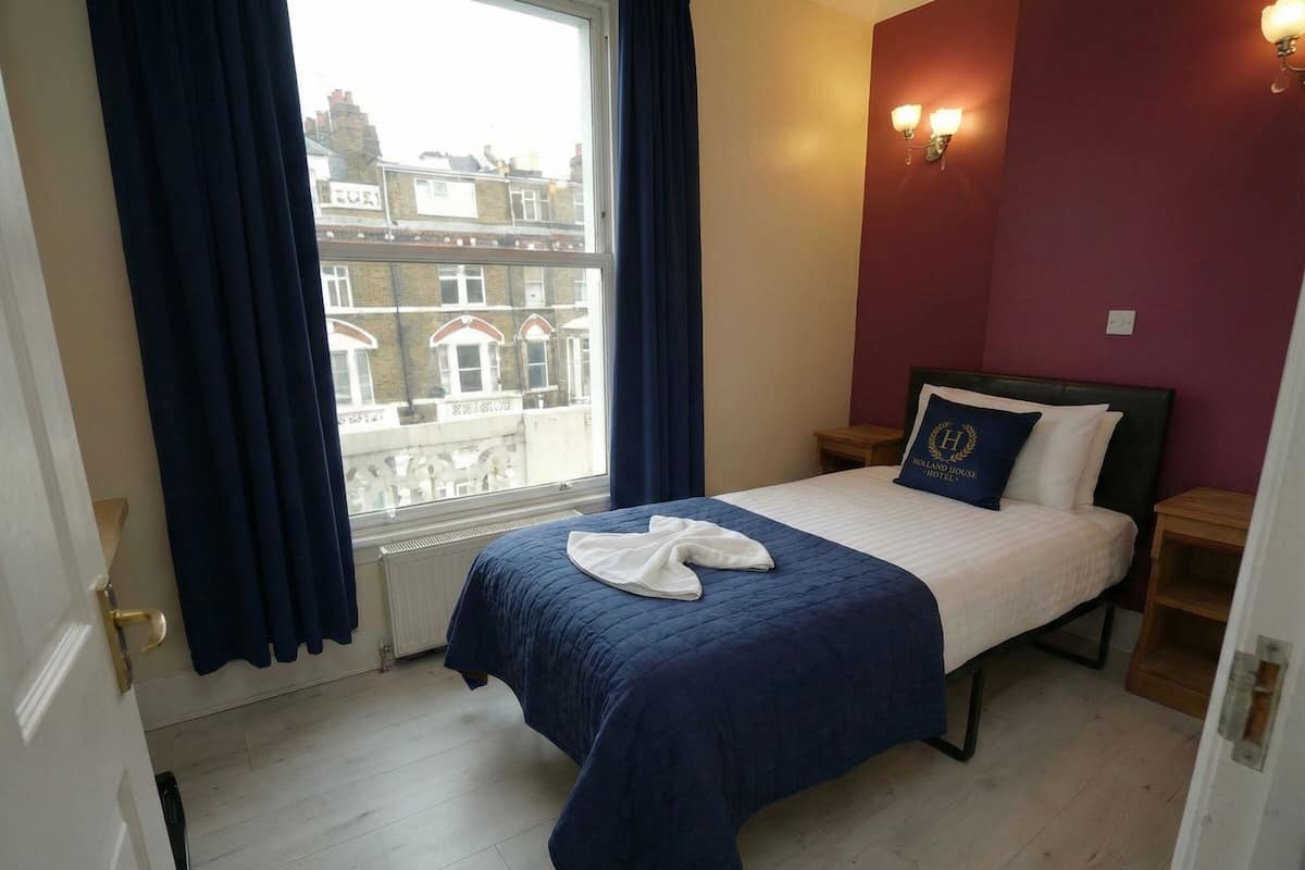 Single Room | Iron/ironing board, WiFi, bed sheets