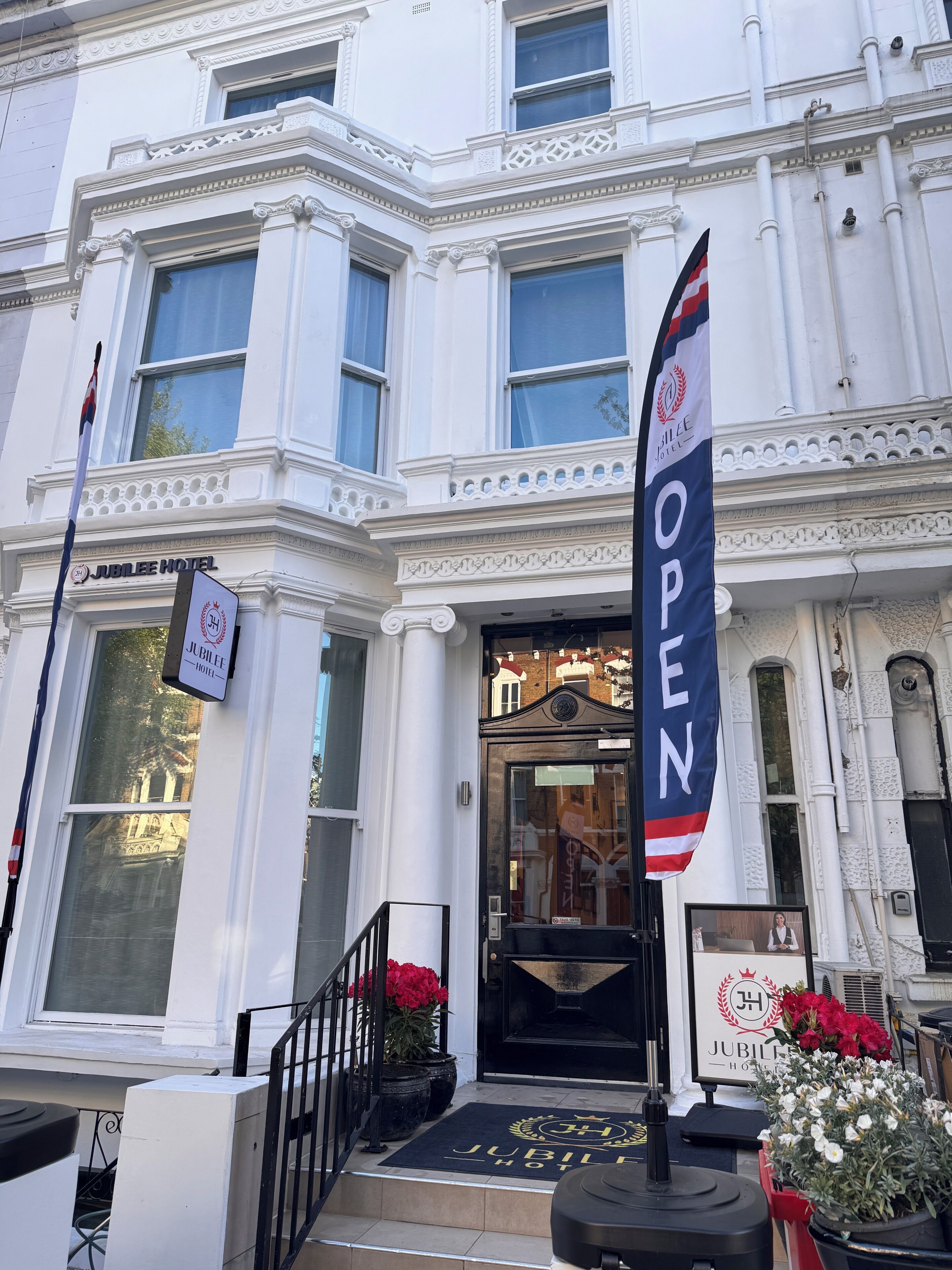 Photo - Jubilee Hotel Kensington