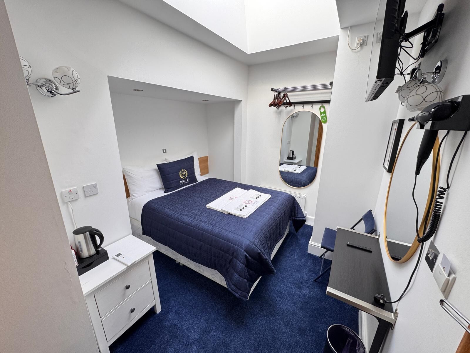 Photo - Jubilee Hotel Kensington