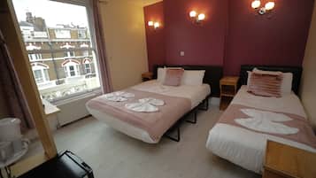 Iron/ironing board, WiFi, bed sheets