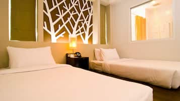 Superior Room, 2 Single Beds (CLASSIC Room) | Premium-sengetøj, minibar, pengeskab på værelset, skrivebord