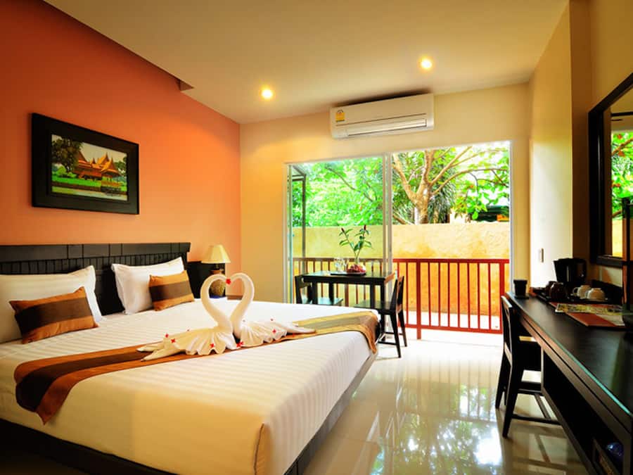 Superior Single Room | Select Comfort beds, in-room safe, desk, blackout drapes