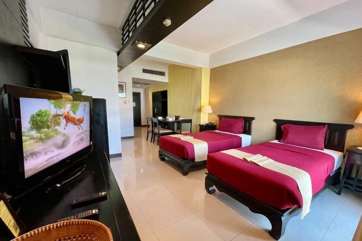 Premium bedding, desk, blackout curtains, soundproofing