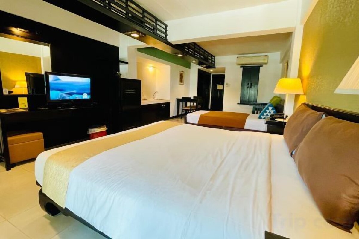 Premium bedding, desk, blackout curtains, soundproofing