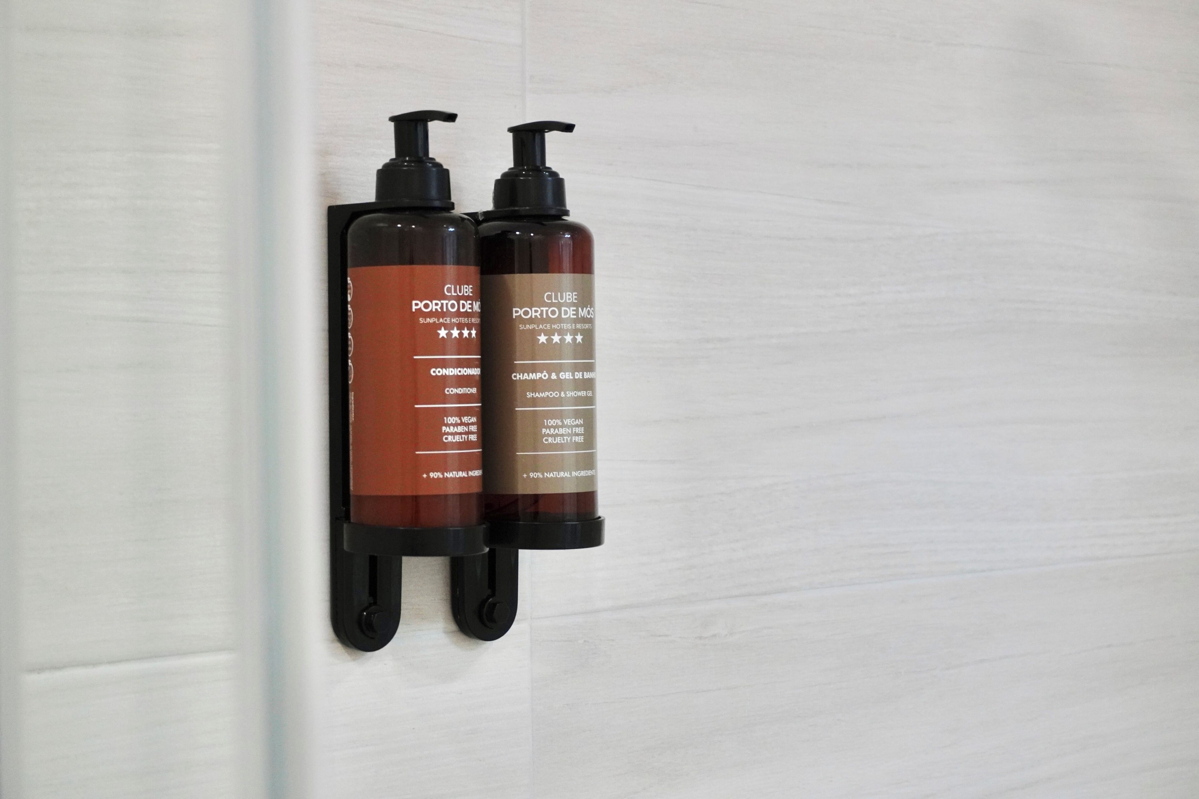 deluxe studio, beach view, sea facing | bathroom | hair dryer, towels, toilet paper