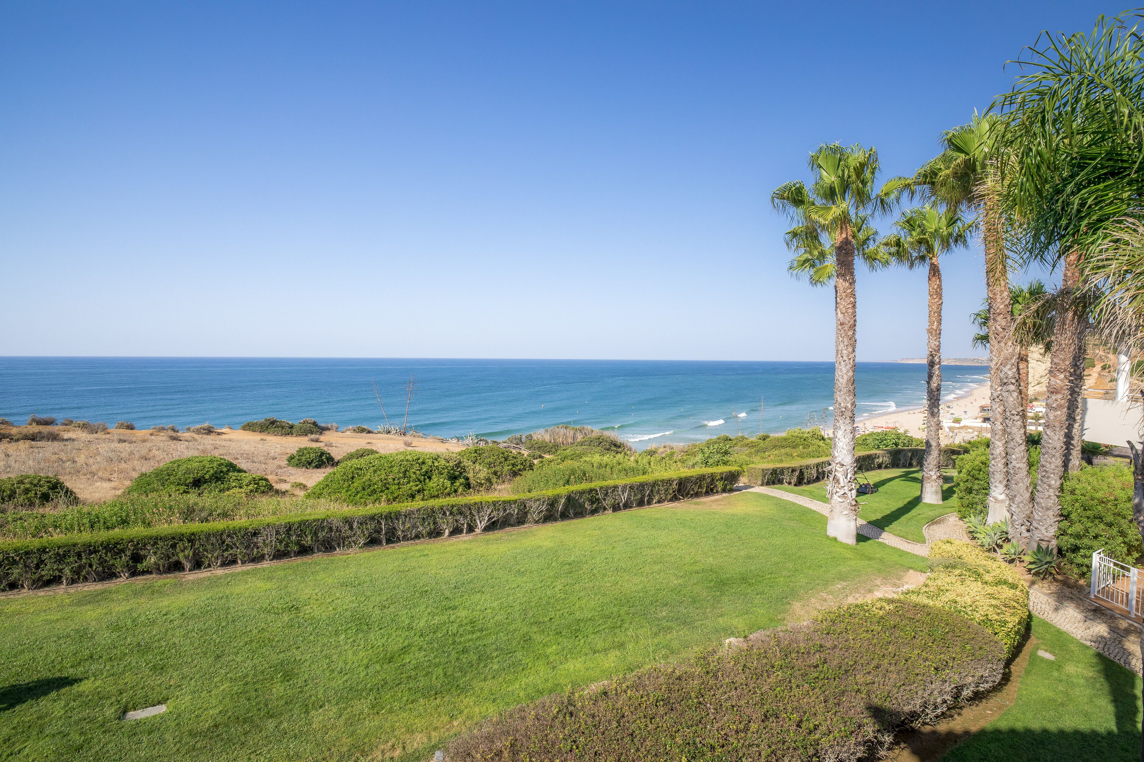 deluxe apartment, 1 bedroom, sea view, sea facing | beach/ocean view