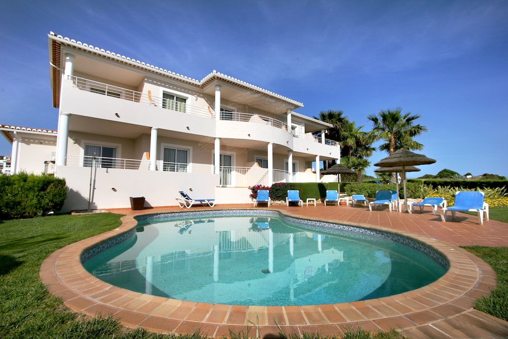 Hotel Clube Porto de Mós - SunPlace Hotels & Resorts — Lagos