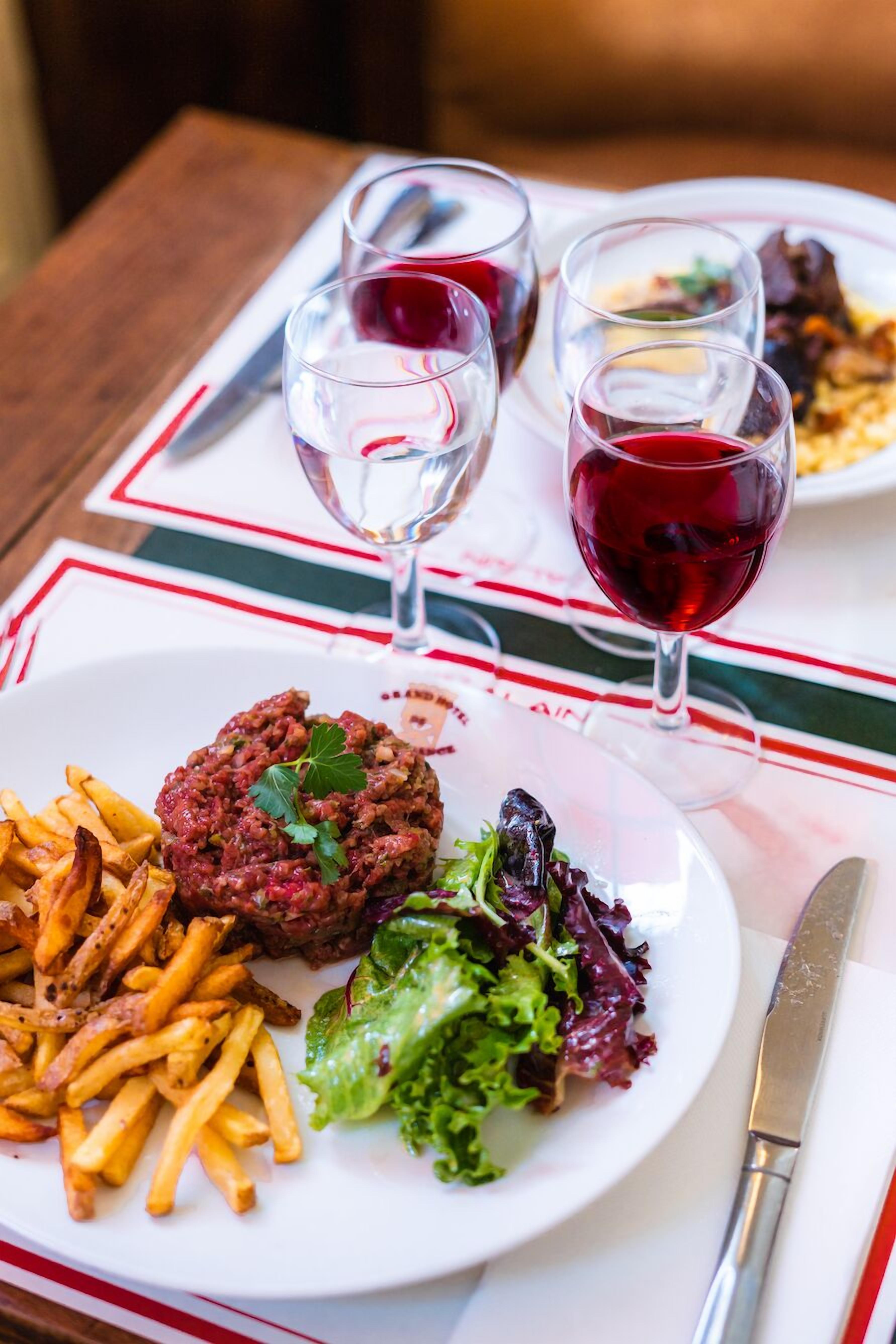 breakfast, lunch and dinner served