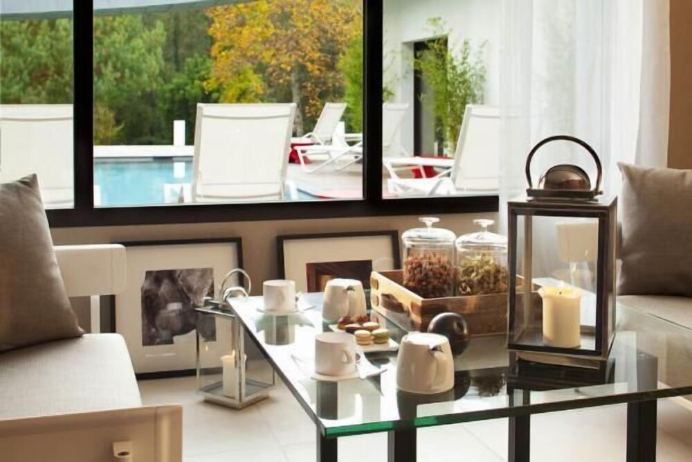 L'Aubinière L'-SARL by null