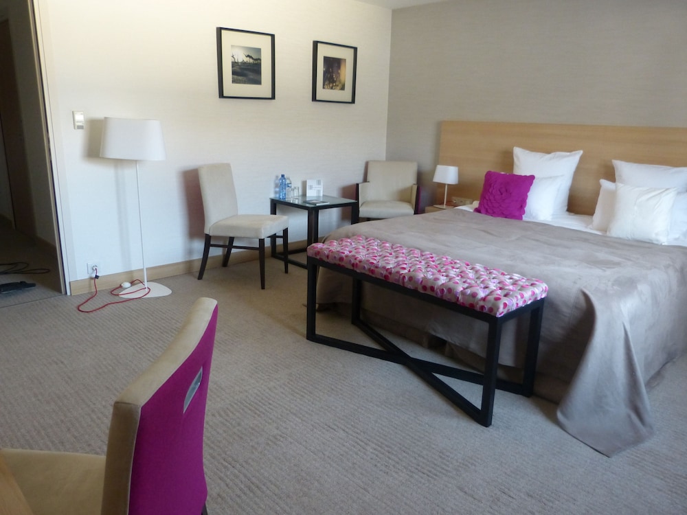 L'Aubinière L'-SARL by null