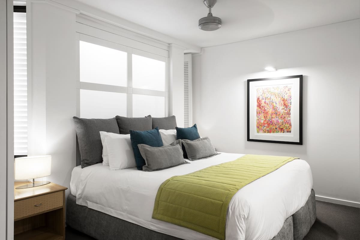 Appartement, 1 slaapkamer | 3 slaapkamers, luxe beddengoed, een kluis op de kamer