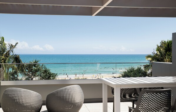 One Bedroom Beachfront Rooftop Terrace Apartment | Front of property