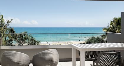 Netanya Noosa Beachfront Resort