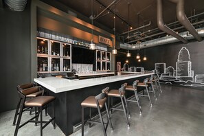 Bar (on property) - Aloft by Marriott Charlotte City Center (Charlotte)