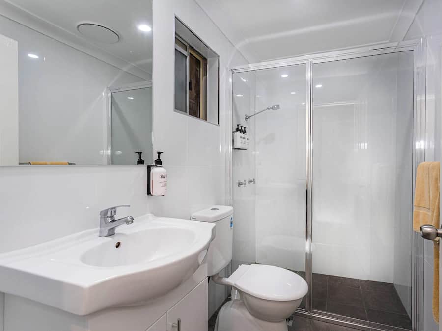 Room, 1 Double Bed, Non Smoking | 1 bedroom, desk, blackout curtains, iron/ironing board