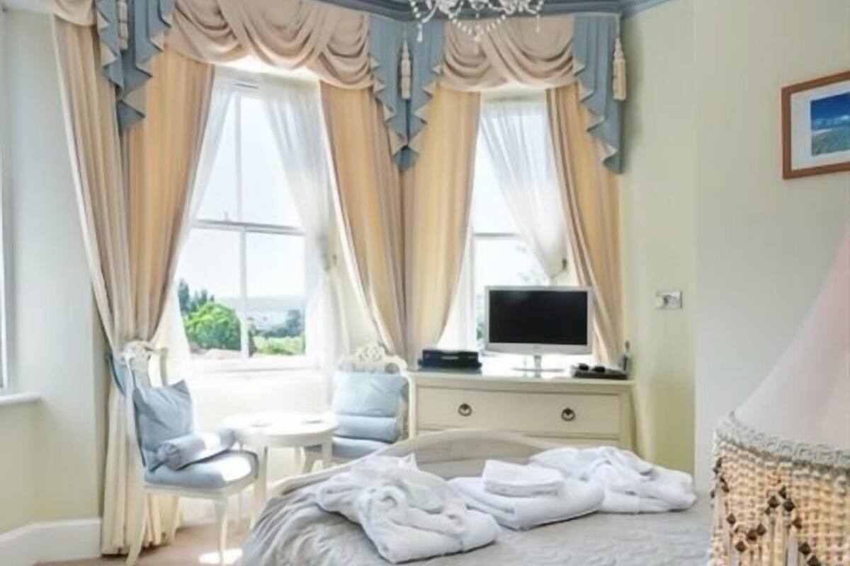 Phòng đôi Cao cấp, có phòng tắm riêng, quang cảnh biển