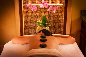 Sauna, Whirlpool, Dampfbad, Körperbehandlungen, Hydrotherapie