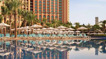 2 outdoor pools, free pool cabanas, pool loungers