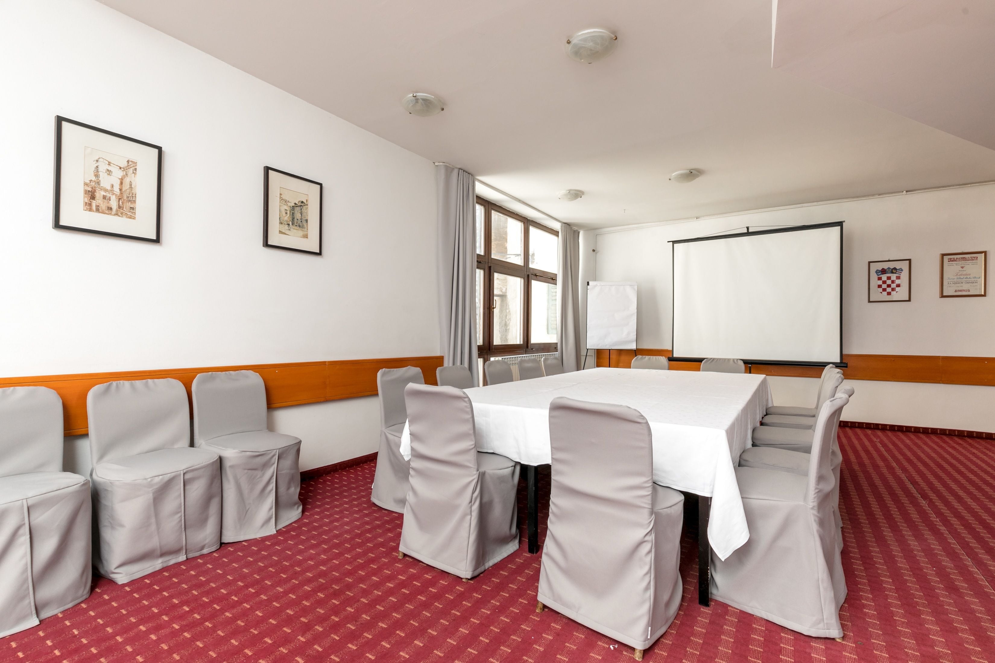 Meeting facility