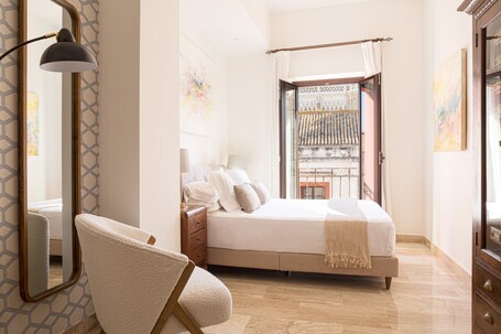 Puerta Catedral Apartments - view 2