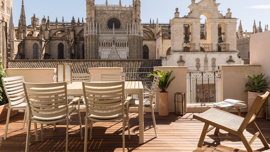 Puerta Catedral Apartments