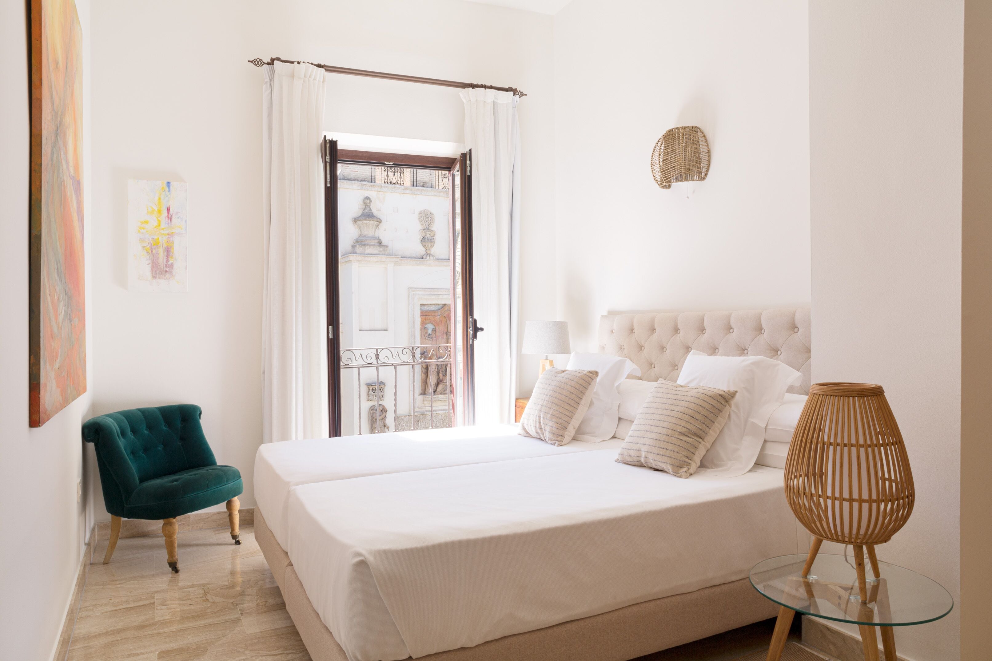 standard room | premium bedding, down duvets, memory-foam beds, in-room safe