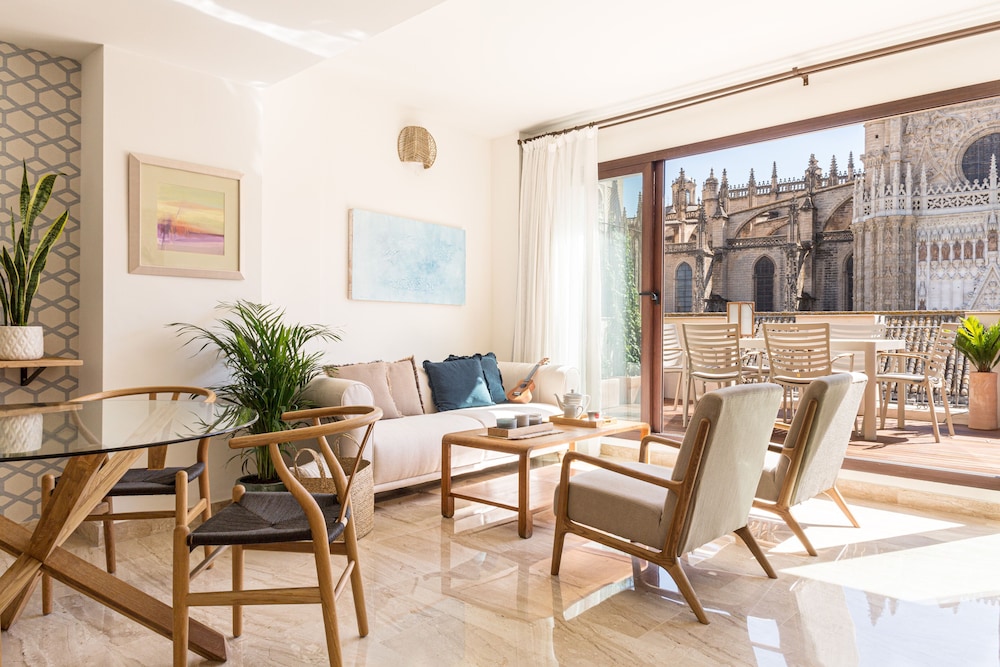 Puerta Catedral Holiday Suites by null