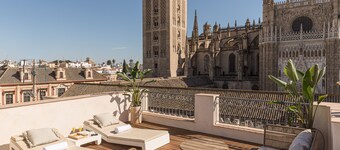 Puerta Catedral Apartments