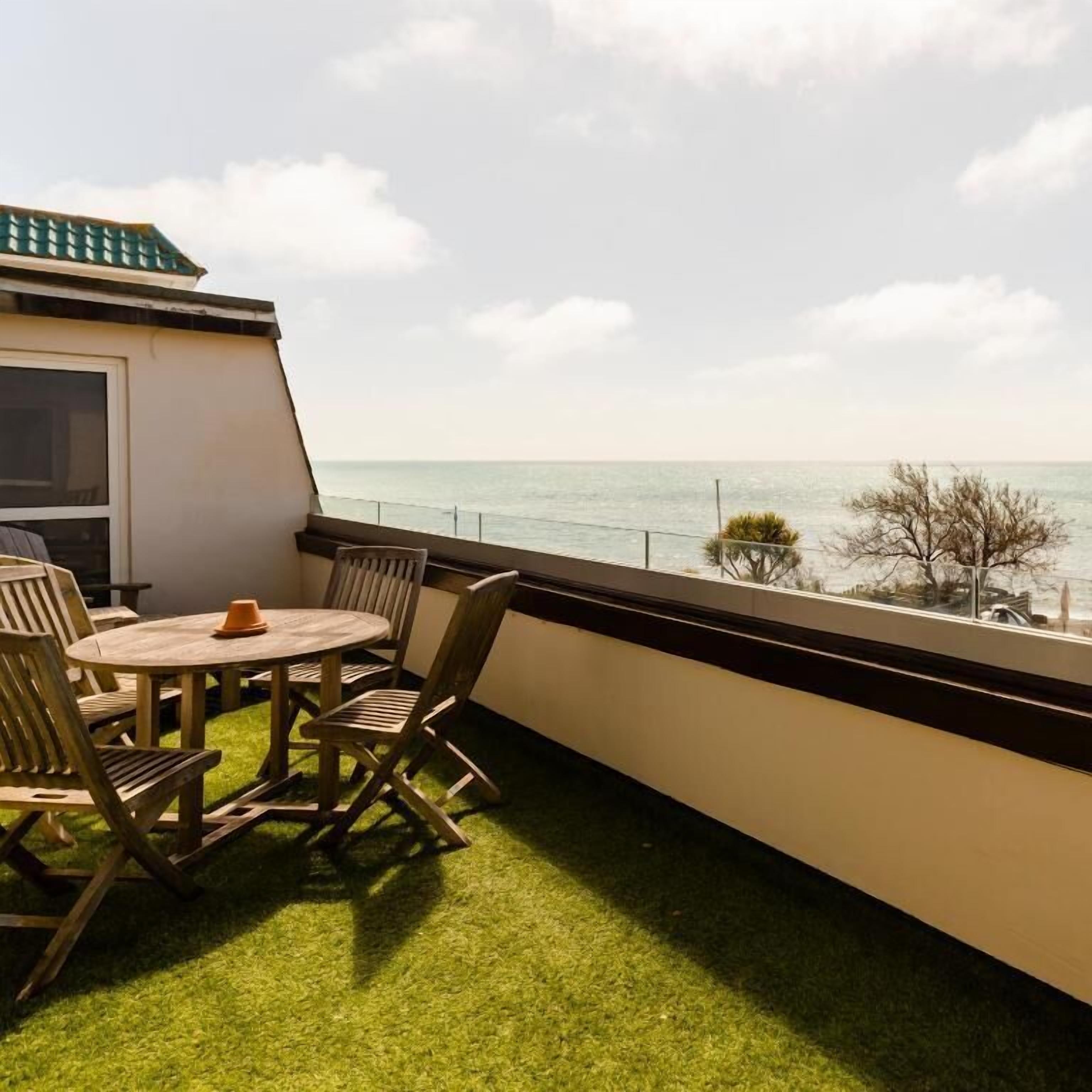 Suite, Multiple Beds, Balcony, Sea View (Penthouse) | Balcony view