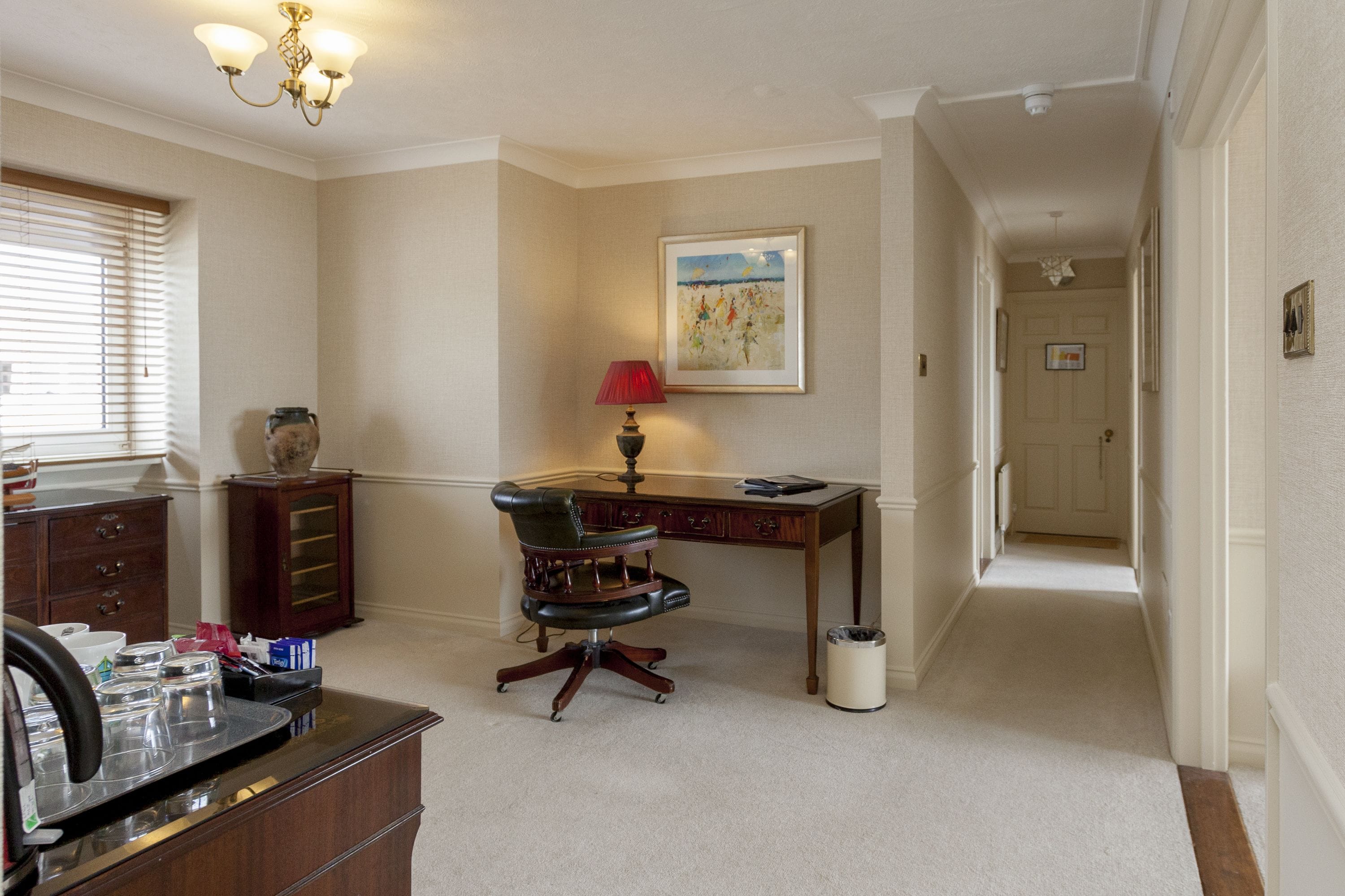 in-room business centre