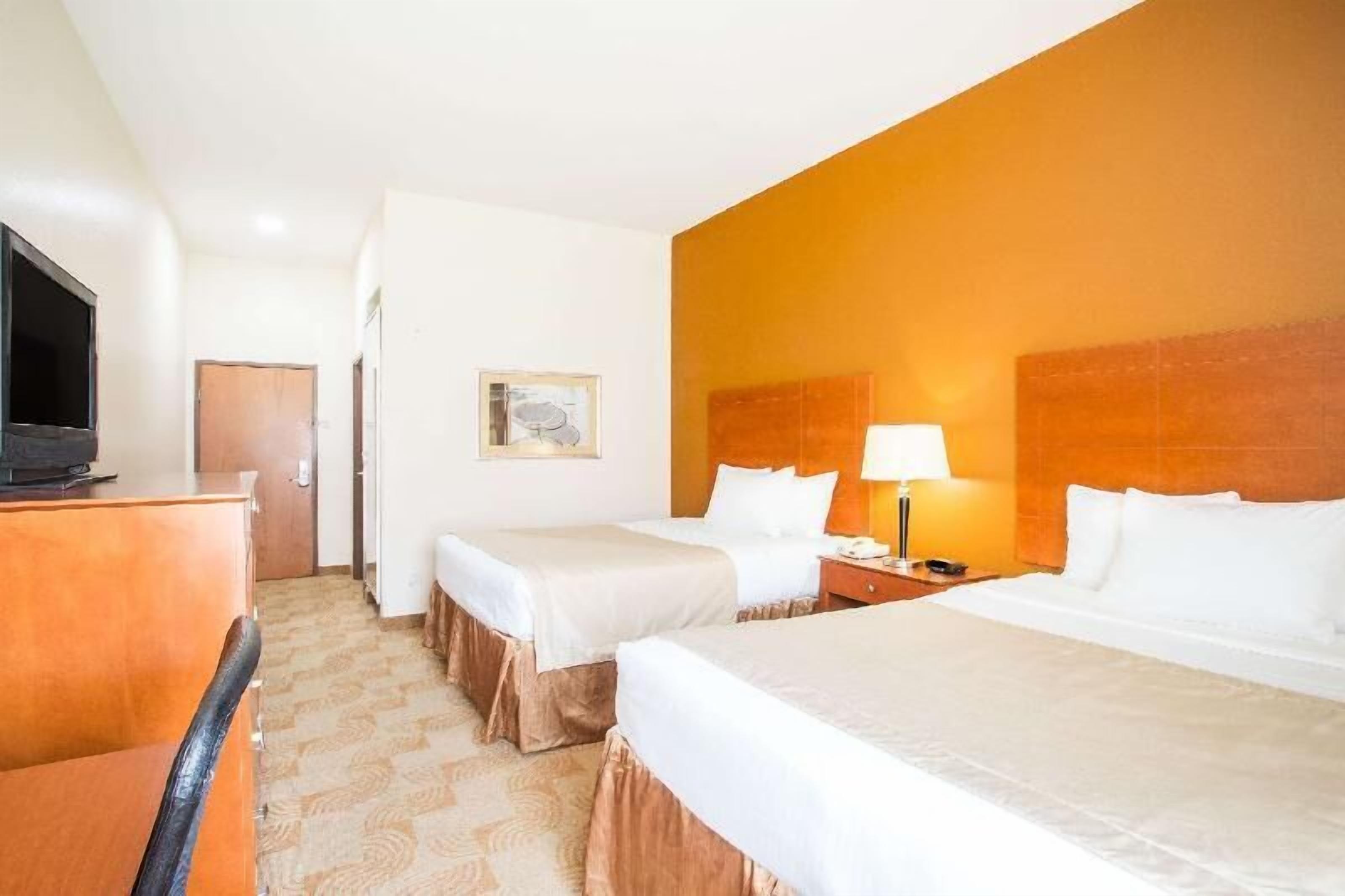 Premium bedding, iron/ironing board, rollaway beds, free WiFi