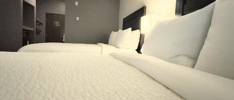 Surmatelas, fer et planche à repasser, Wi-Fi gratuit, draps fournis