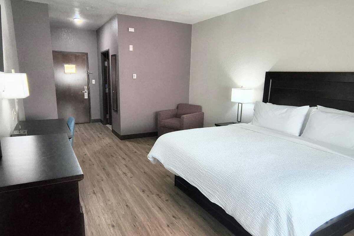 Pillowtop-bedden, een strijkplank/strijkijzer, gratis wifi, een wekker