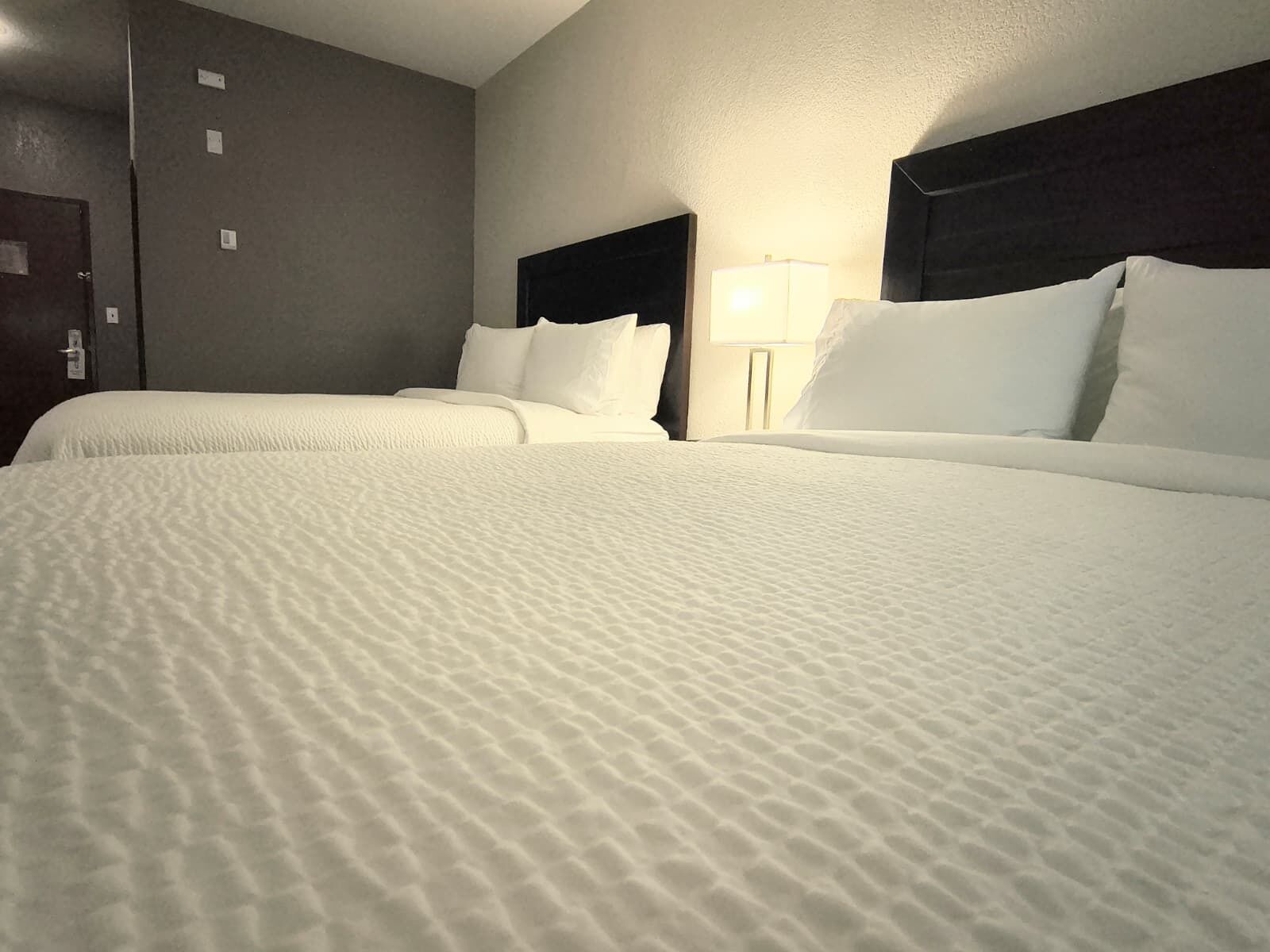 Pillowtop beds, iron/ironing board, free WiFi, bed sheets