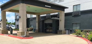 Exterior - Grander Inn & Suites by IHG (Tyler)