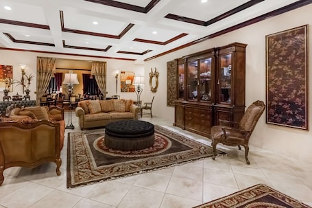 Vestíbulo. Baymont by Wyndham Henderson