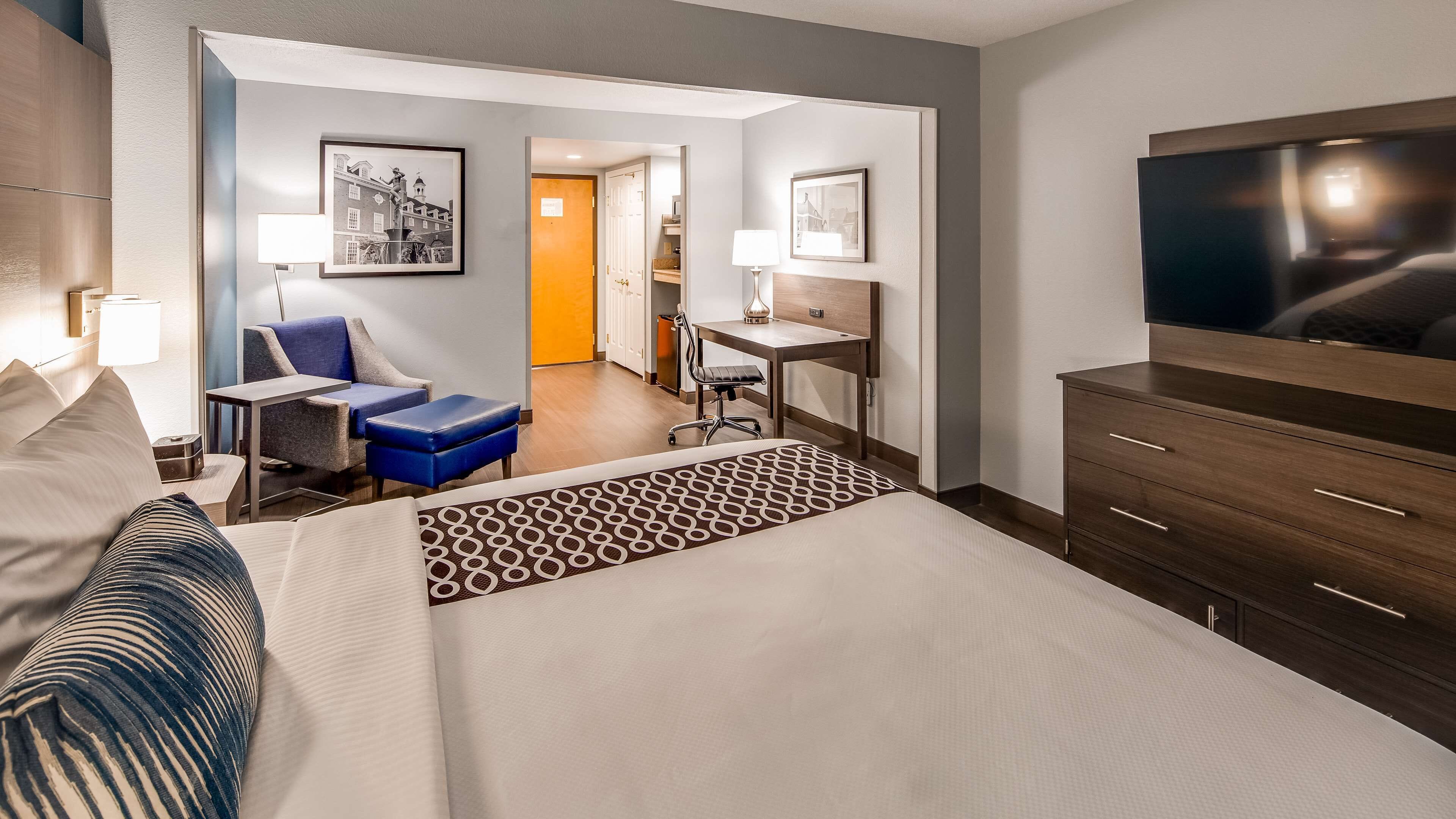 Luxe beddengoed, pillowtop-bedden, een kluis op de kamer, een bureau